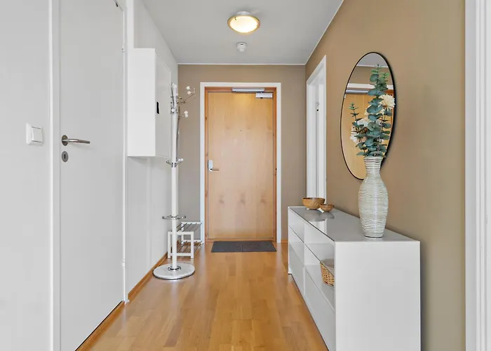 Nh9 - Corner Haven In Center