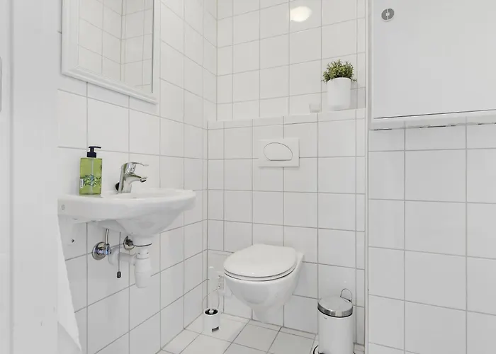 Nh9 - Corner Haven In Center *