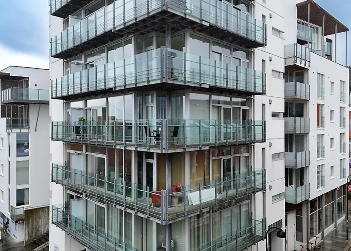 Nh9 - Corner Haven In Center