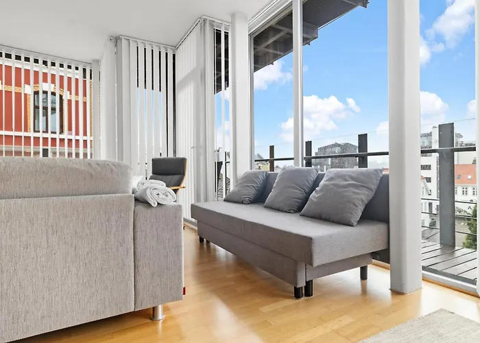 Nh9 - Corner Haven In Center *